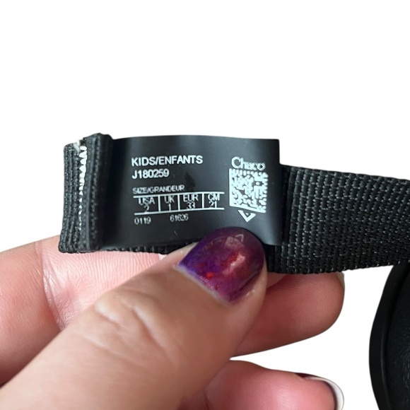 Chaco Z1 Sandals Tune Black White Pattern Big Kids Size 2 - Picture 7 of 8